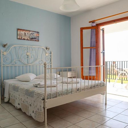 Aparthotel Spyridoula Lourdata  Esterno foto
