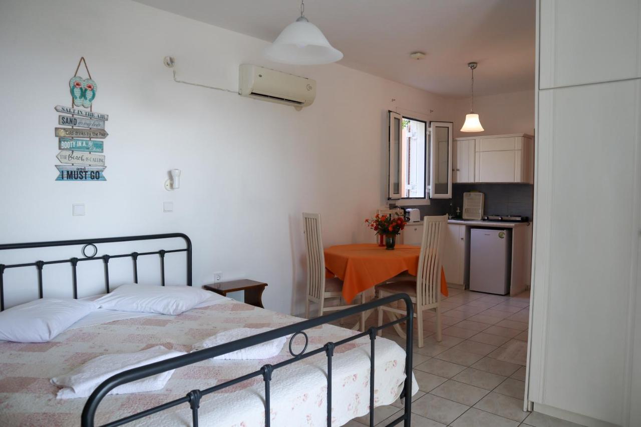 Aparthotel Spyridoula Lourdata  Esterno foto