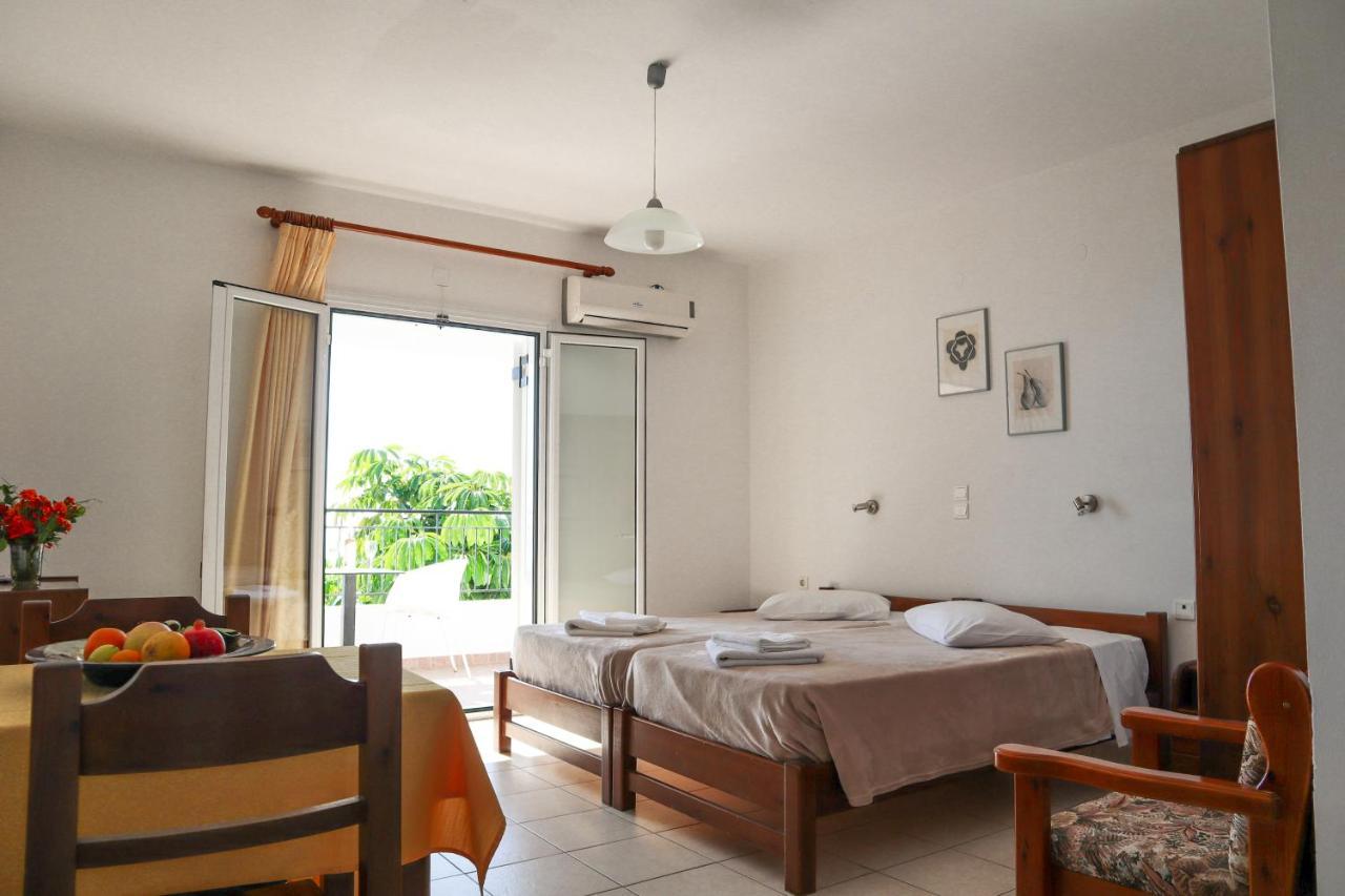 Aparthotel Spyridoula Lourdata  Esterno foto